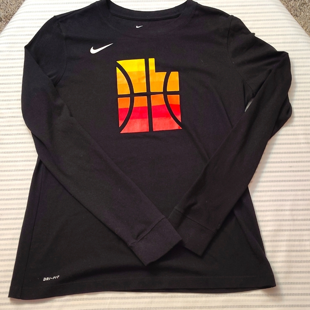 NIKE DRI-FIT UTAH JAZZ WOMENS SPORTSWEAR ATHLETIC LONG SLEEVE TEE-SHIRT
